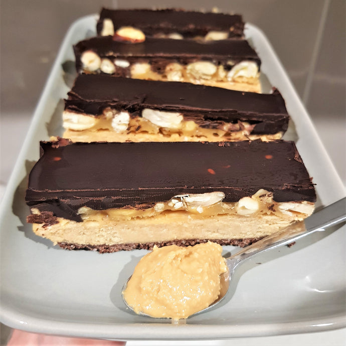 Raw Snickers Slice